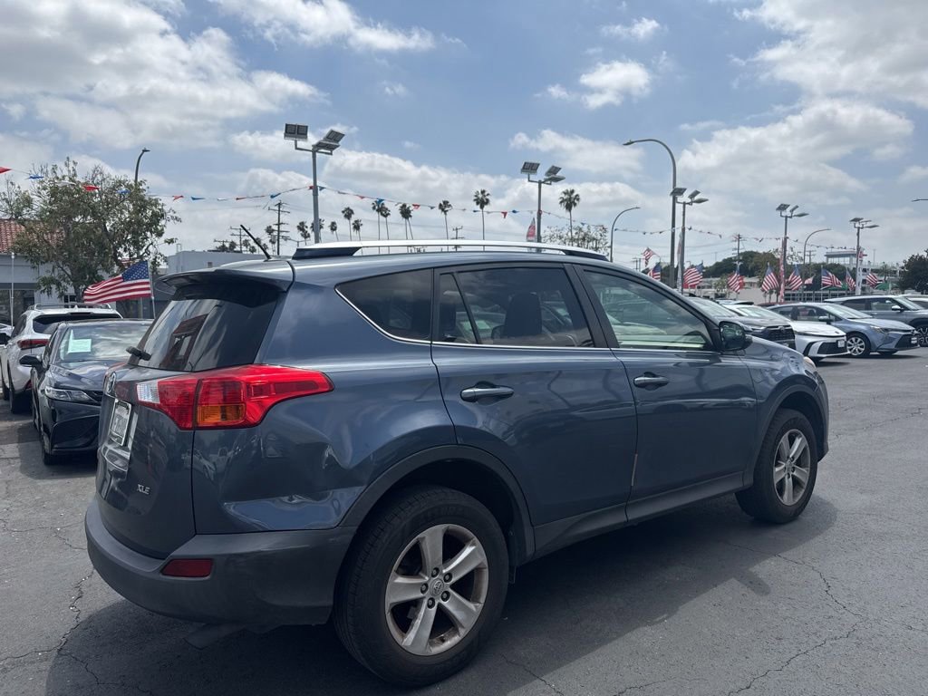 Used 2014 Toyota RAV4 XLE FWD image 5