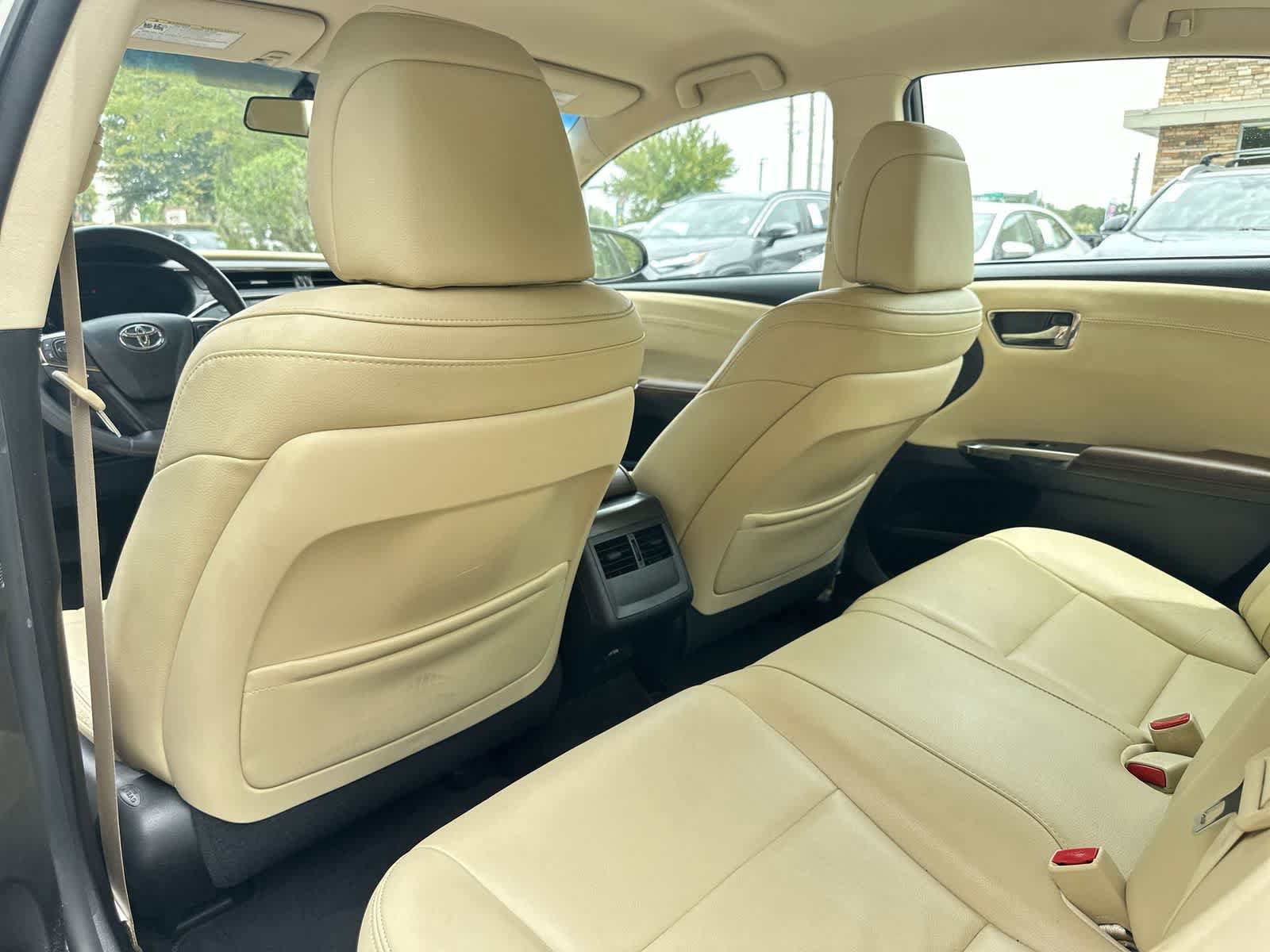 Used 2016 Toyota Avalon XLE FWD image 15