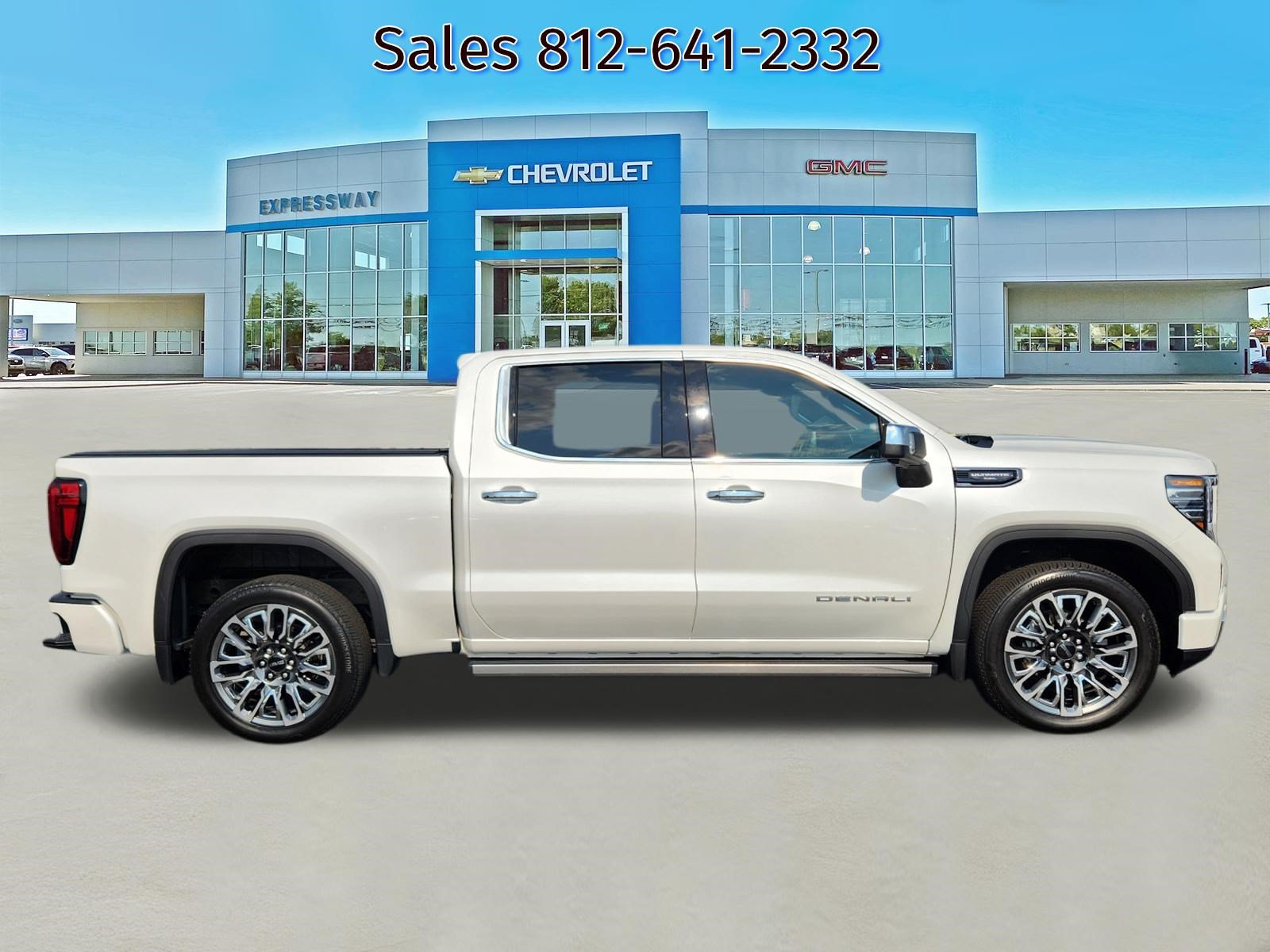 Used 2024 GMC Sierra 1500 Denali Ultimate AWD/4WD image 8