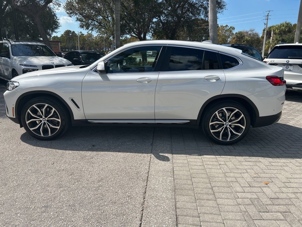 Certified 2023 BMW X4 xDrive30i w/ Premium Package image 2