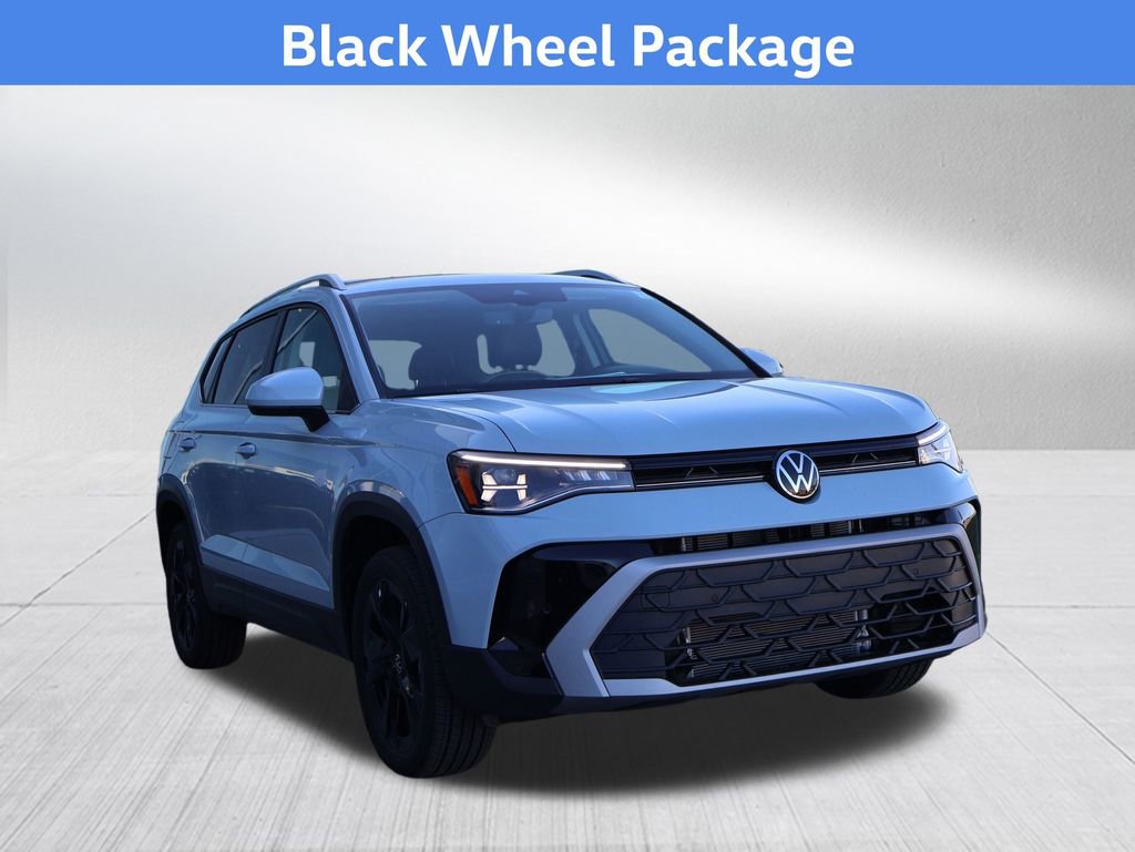 New 2026 Volkswagen Taos SE FWD image 4