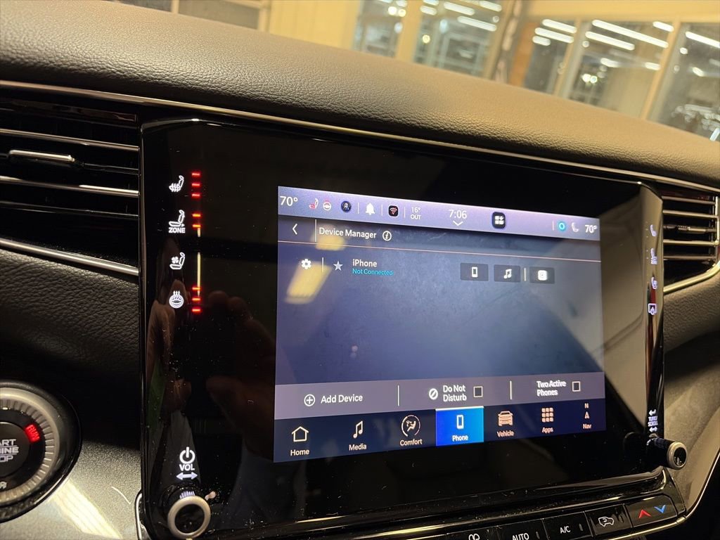 Used 2024 Jeep Wagoneer L 4WD w/ Premium Group I image 37