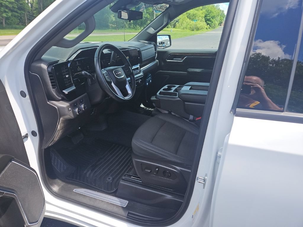 Certified 2024 GMC Sierra 1500 Elevation AWD/4WD image 16