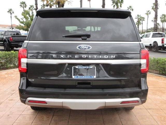 Certified 2023 Ford Expedition XLT image 3