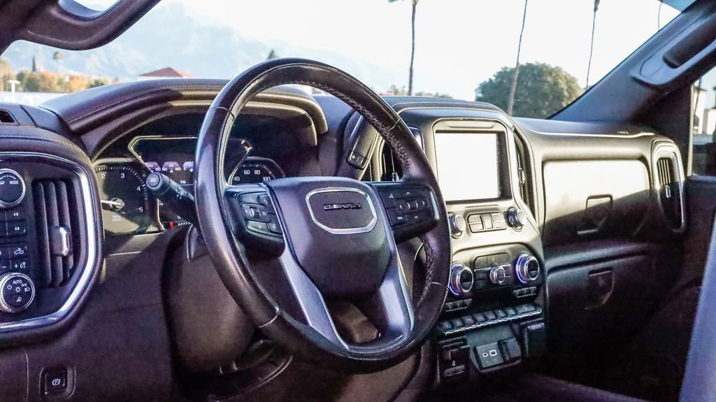 Used 2023 GMC Sierra 2500 Denali image 21