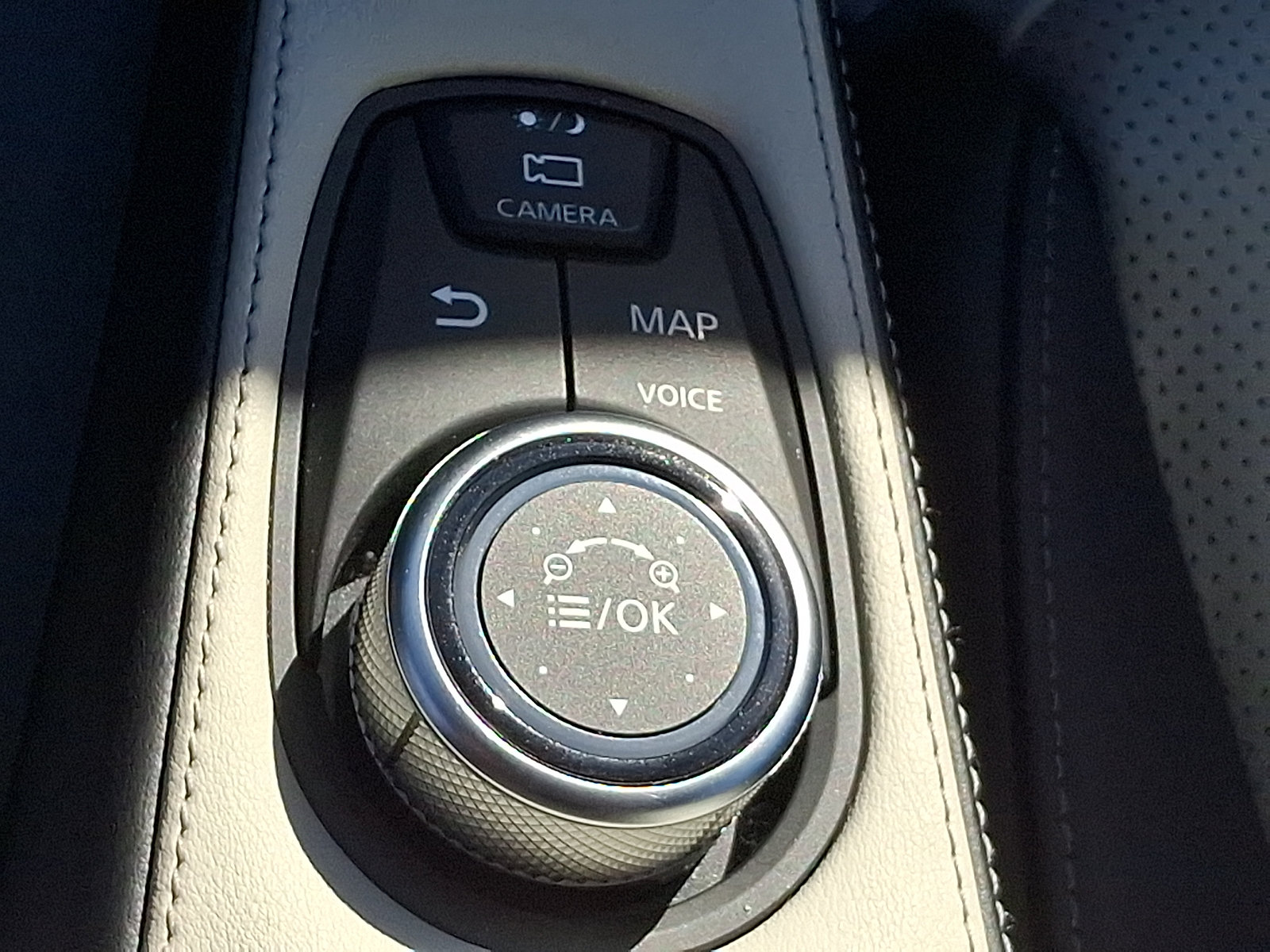 Used 2023 INFINITI QX55 Essential AWD/4WD image 27