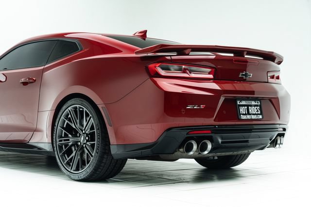 Used 2017 Chevrolet Camaro ZL1 RWD image 20