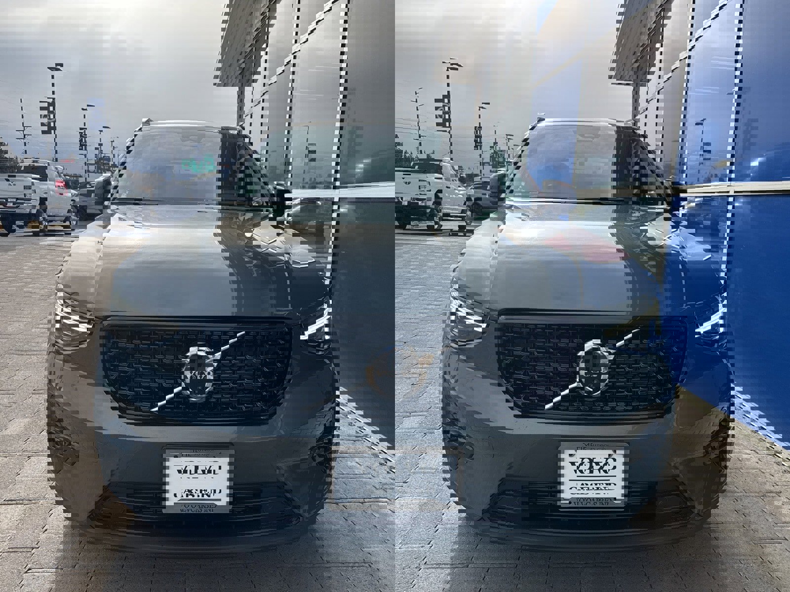 New 2026 Volvo XC40 B5 Plus w/ Protection Package Premier image 2