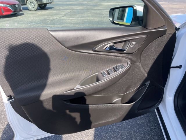 Used 2024 Chevrolet Malibu LS image 16
