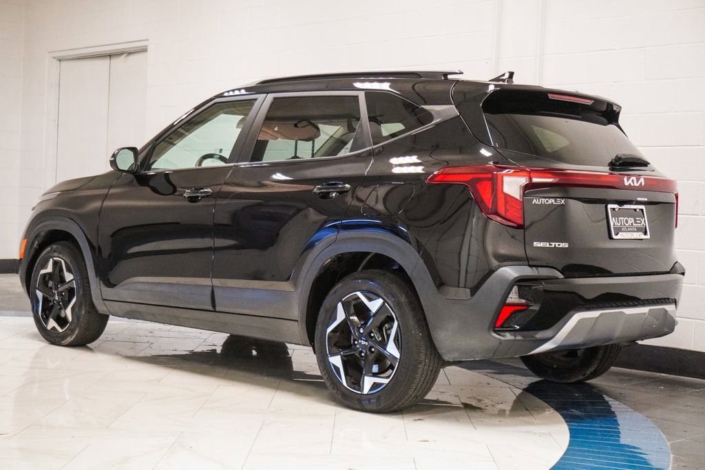 Used 2025 Kia Seltos S image 32