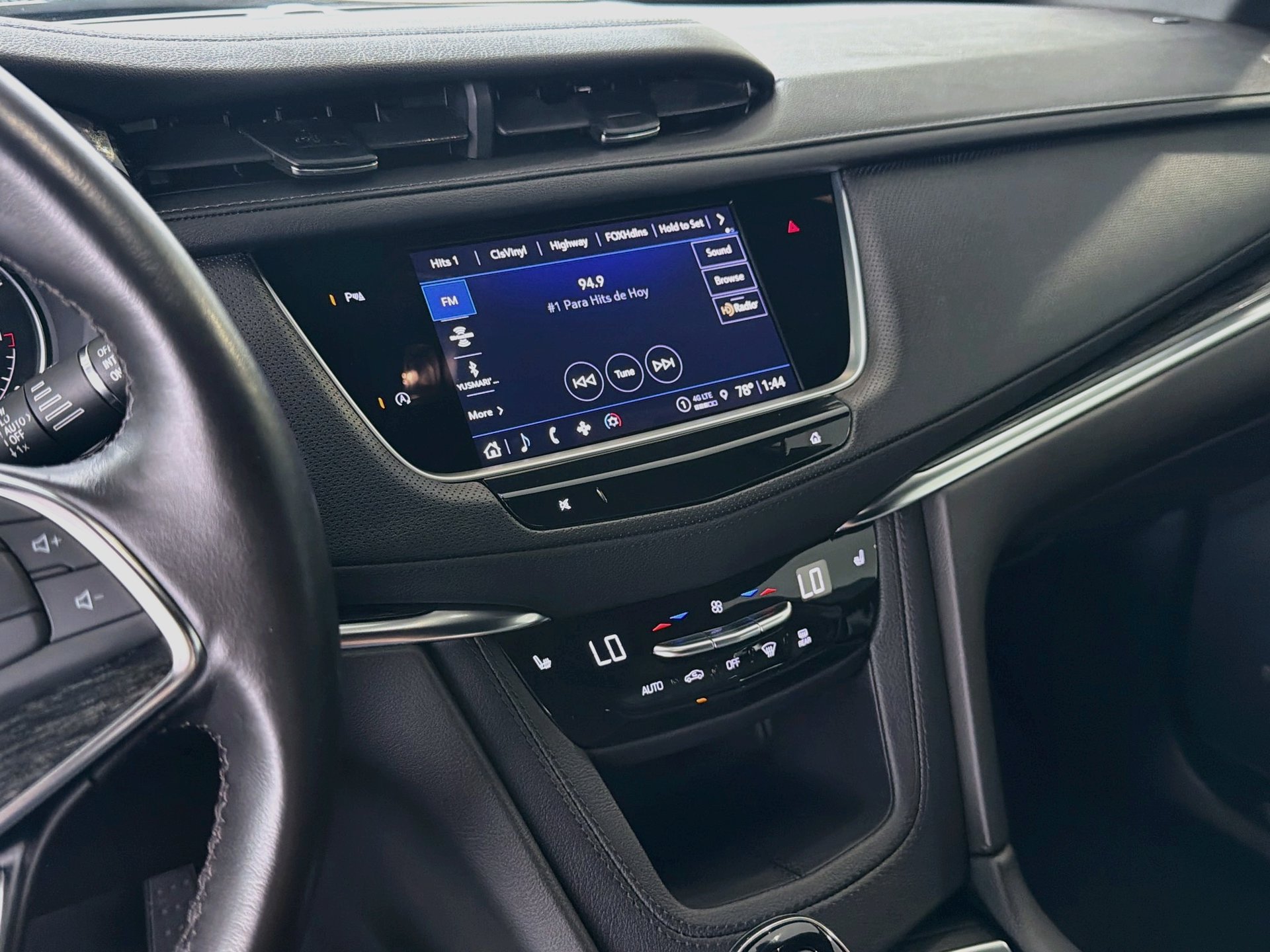 Certified 2022 Cadillac XT5 Premium Luxury FWD image 29