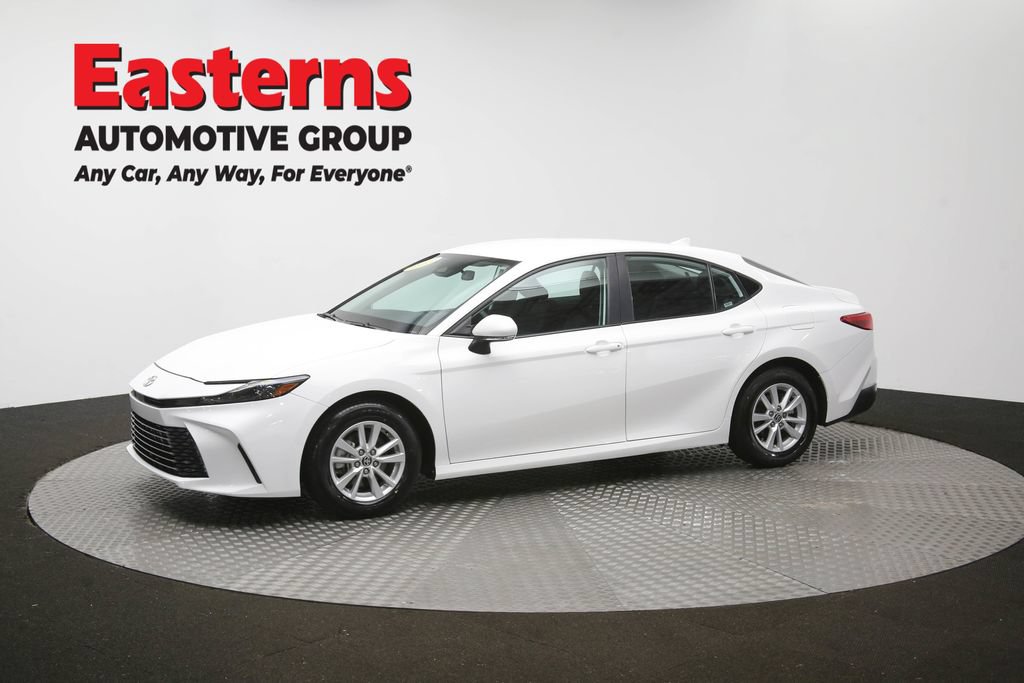 Used 2025 Toyota Camry LE FWD image 57