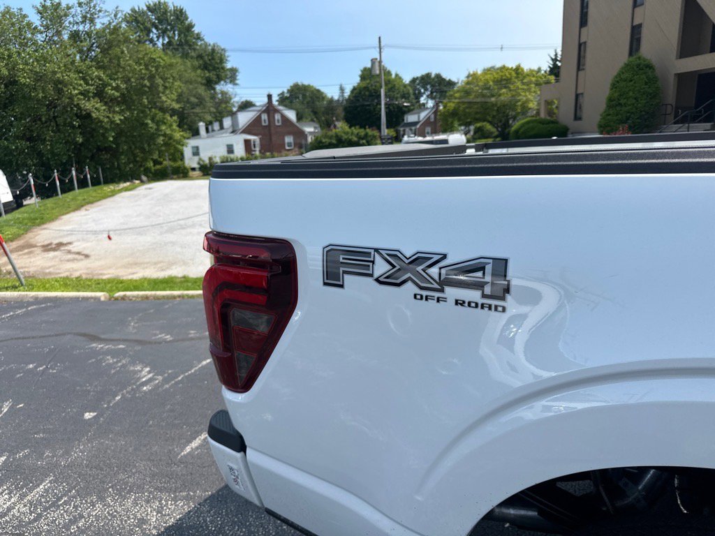 New 2025 Ford F150 Lariat w/ Equipment Group 501A Mid image 9