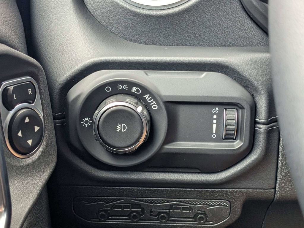 New 2026 Jeep Wrangler Unlimited Sahara AWD/4WD image 21