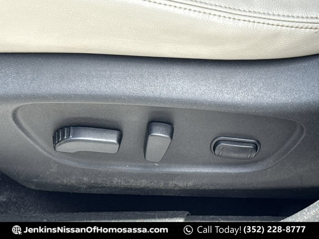 Certified 2021 Nissan Rogue Sport SL w/ Premium Package FWD image 31