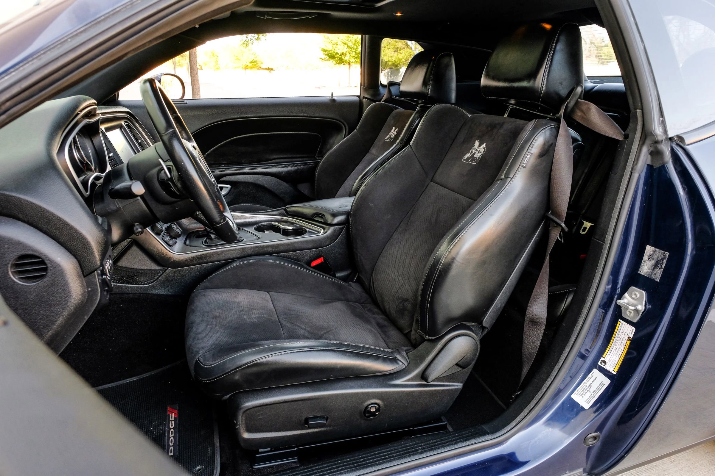 Used 2016 Dodge Challenger R/T Scat Pack w/ Leather Interior Group image 33