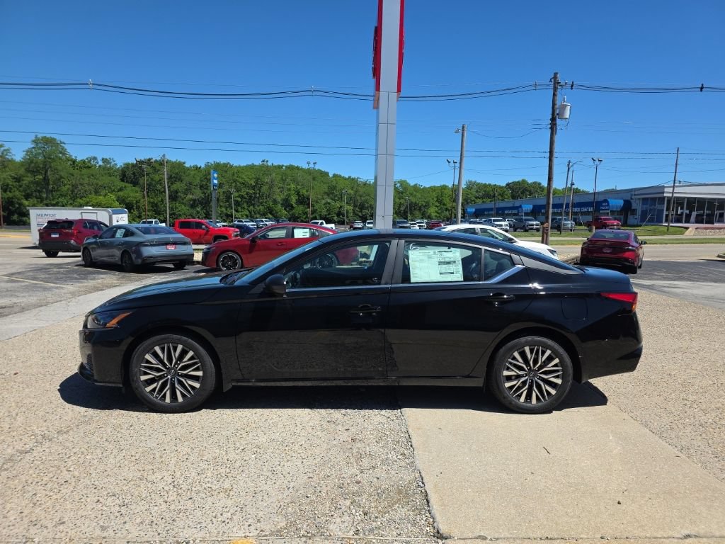 New 2026 Nissan Altima 2.5 SV FWD image 7