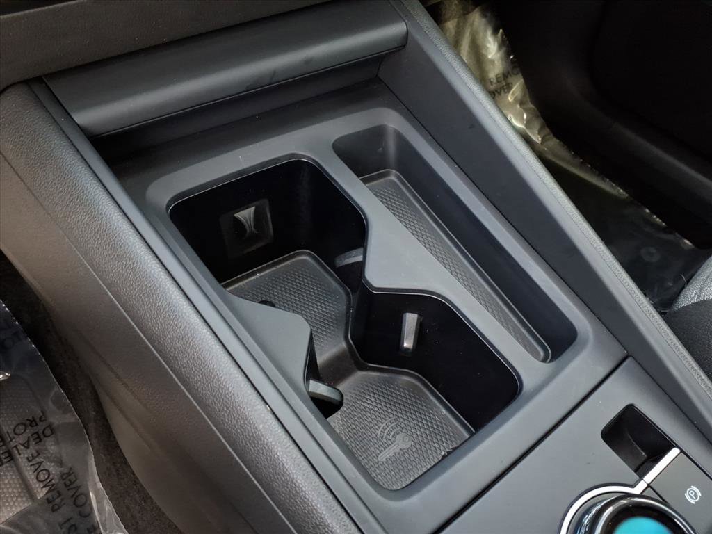 Certified 2025 Volkswagen Tiguan S image 28