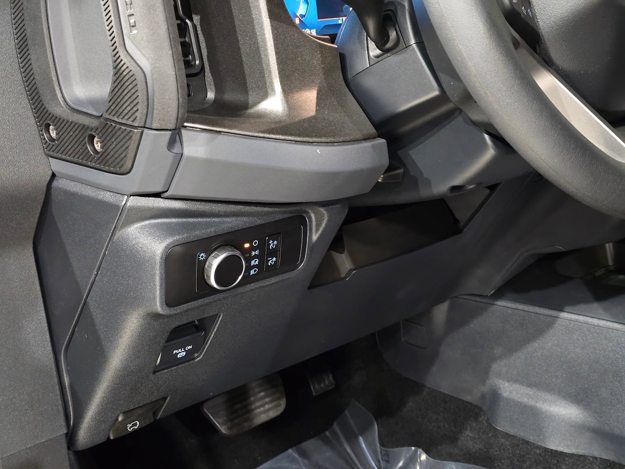 New 2025 Ford Bronco Base image 14