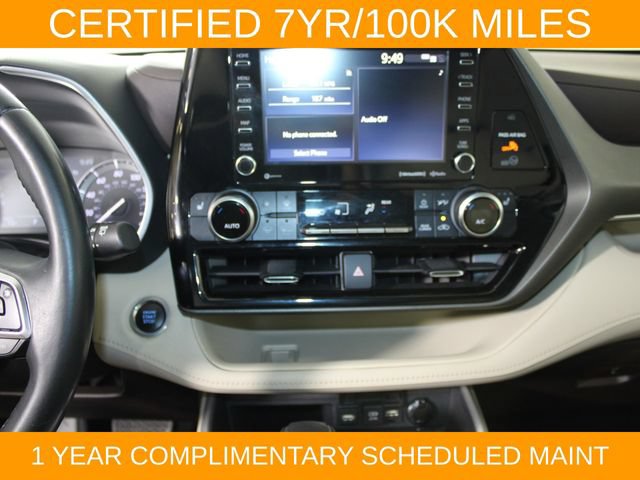Used 2020 Toyota Highlander XLE AWD/4WD image 24
