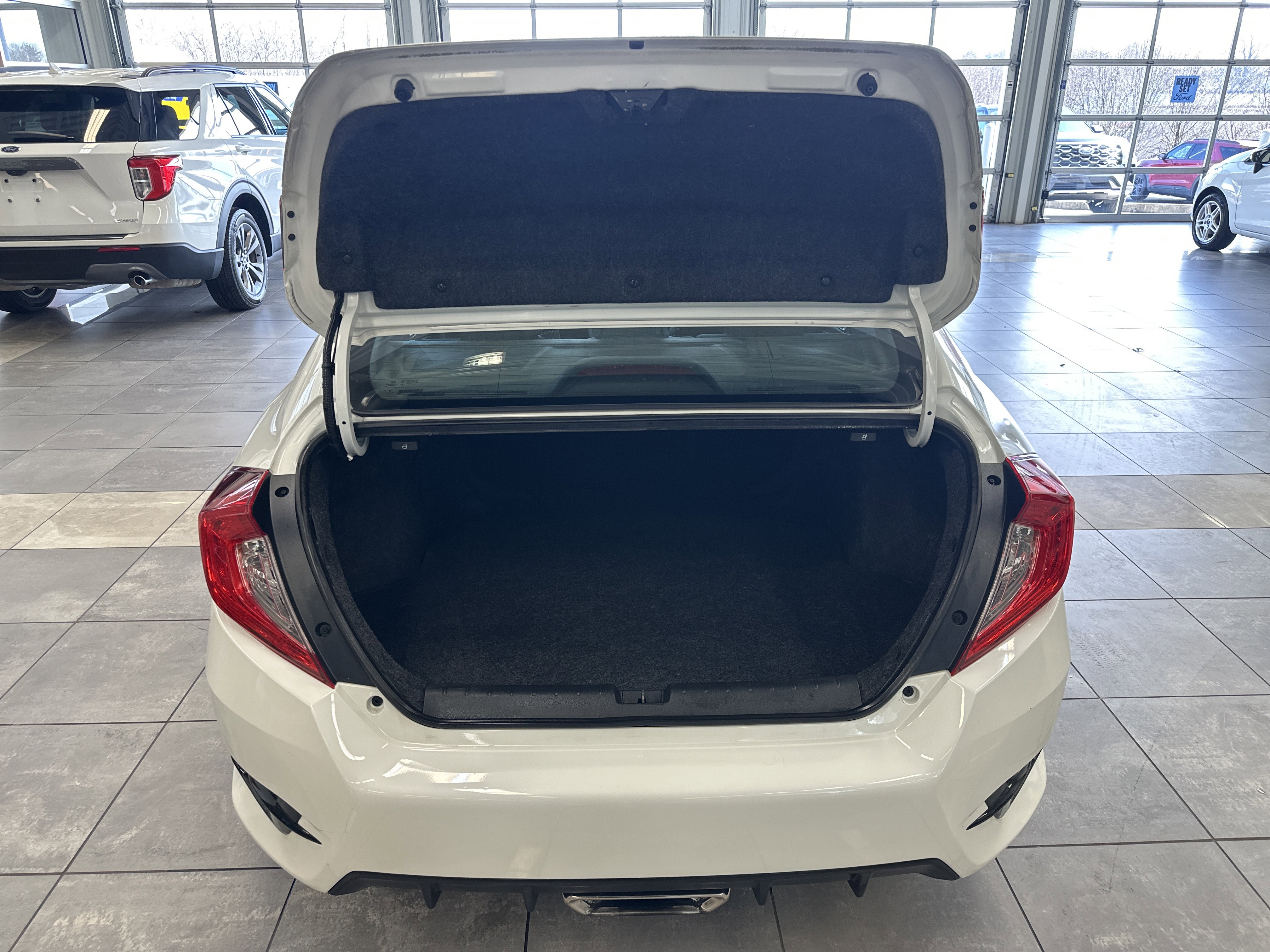 Used 2020 Honda Civic Sport image 25