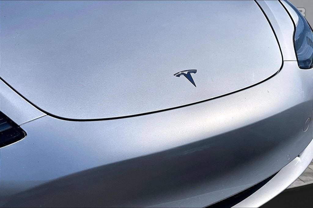 Used 2018 Tesla Model 3 Long Range RWD image 27
