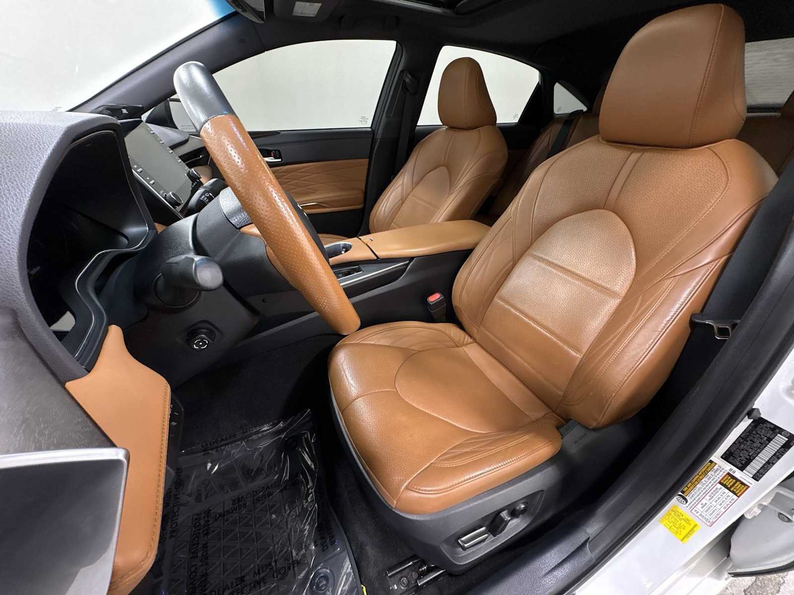 Certified 2020 Toyota Avalon Limited w/ Advanced Safety Package FWD image 13