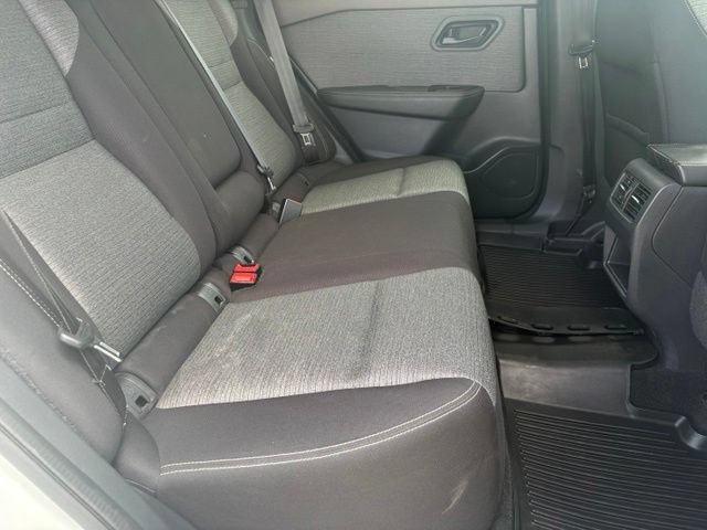 Used 2021 Nissan Rogue S FWD image 17