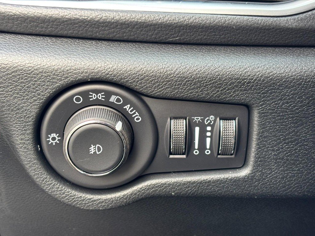 New 2026 Chrysler Pacifica Limited w/ S Appearance Package image 15