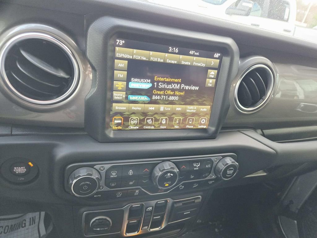 Used 2021 Jeep Wrangler Unlimited Sahara image 32