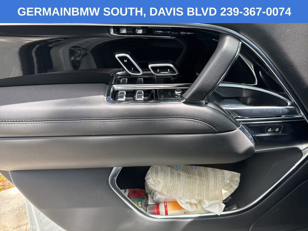 Used 2022 Land Rover Range Rover SE image 15