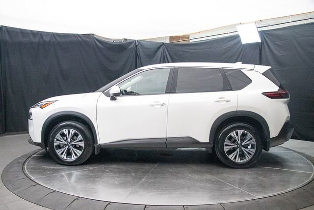 Used 2023 Nissan Rogue SV AWD/4WD image 9