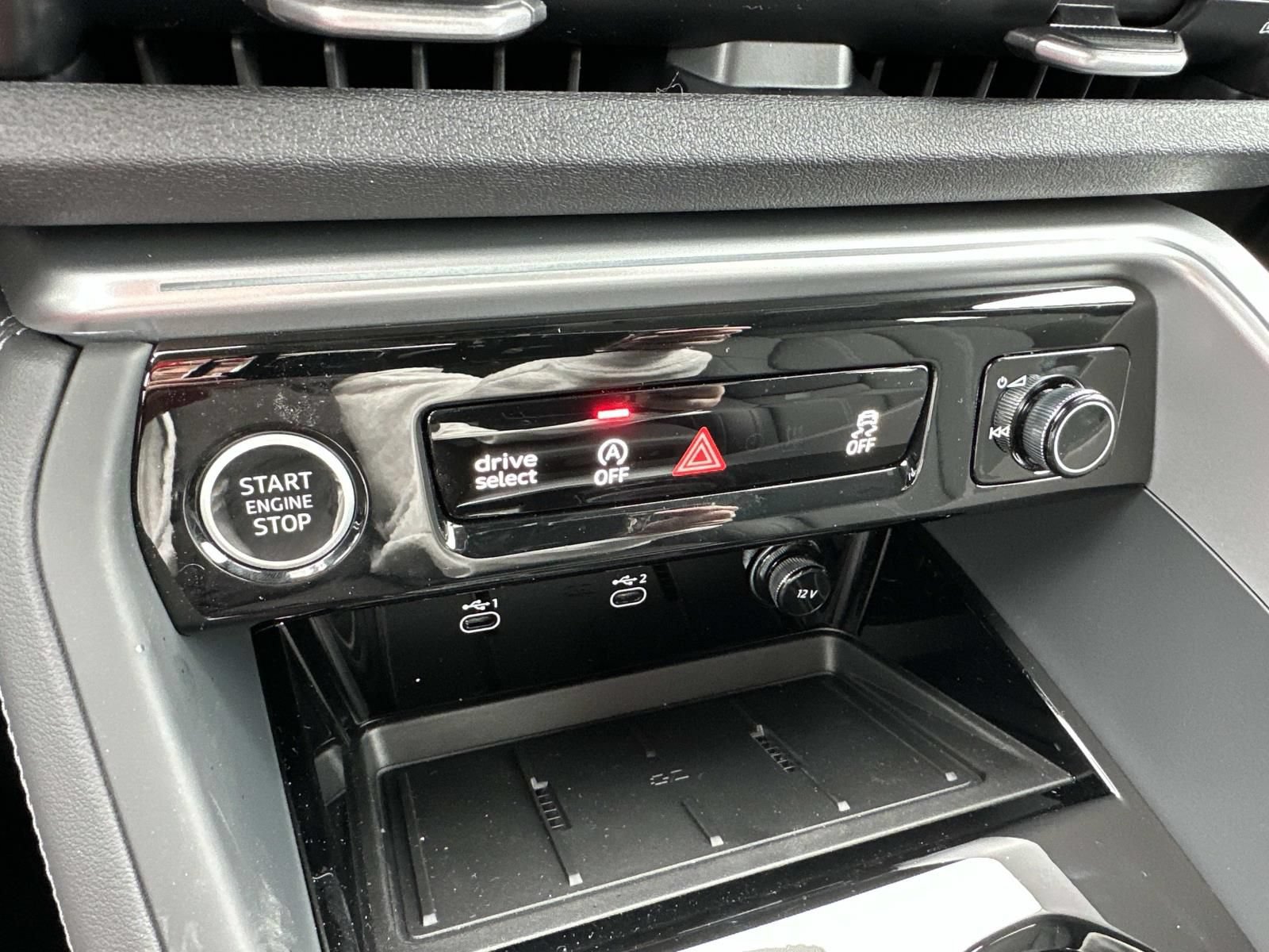 Used 2025 Audi Q5 Premium Plus AWD/4WD image 21
