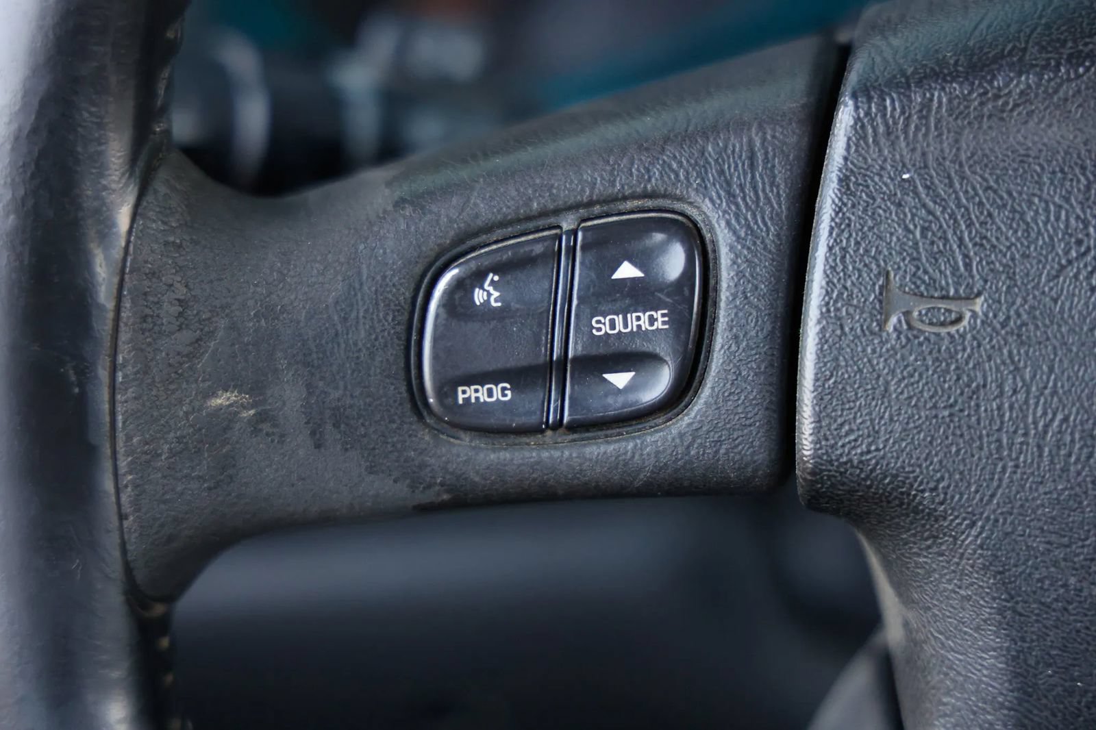 Used 2003 Chevrolet Silverado 2500 LT AWD/4WD image 24