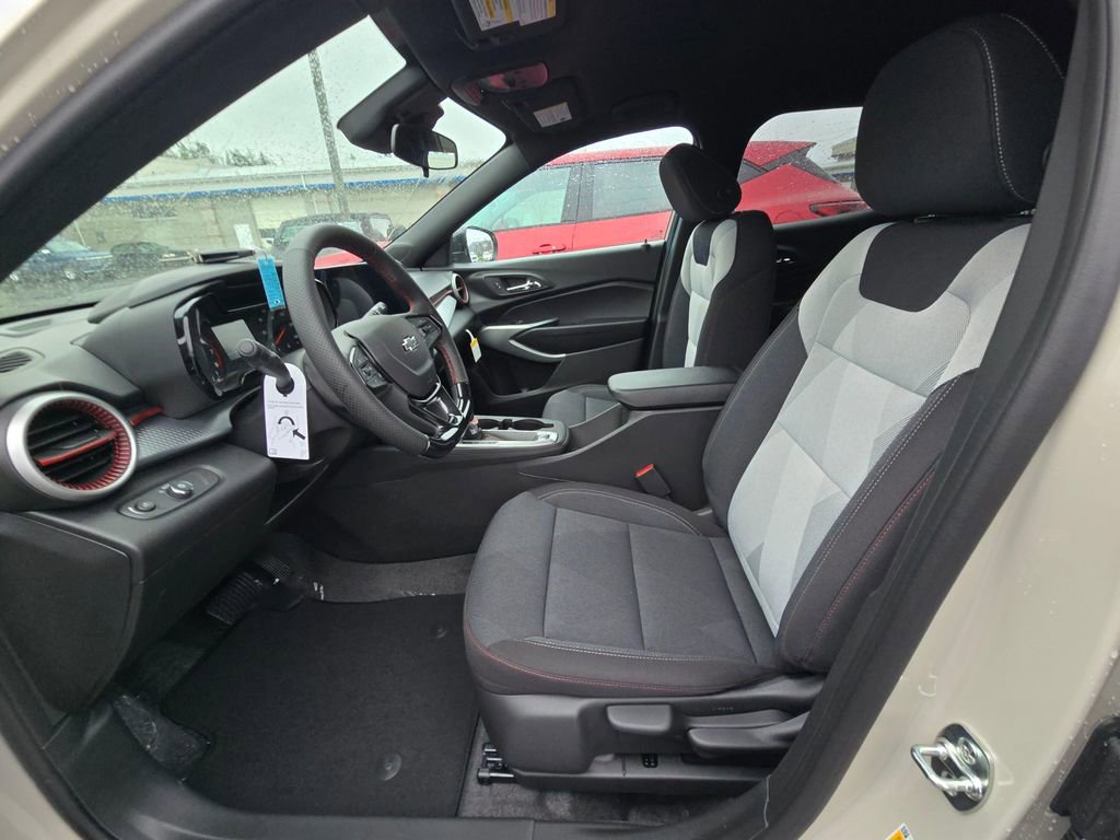 New 2026 Chevrolet Trax RS FWD image 16