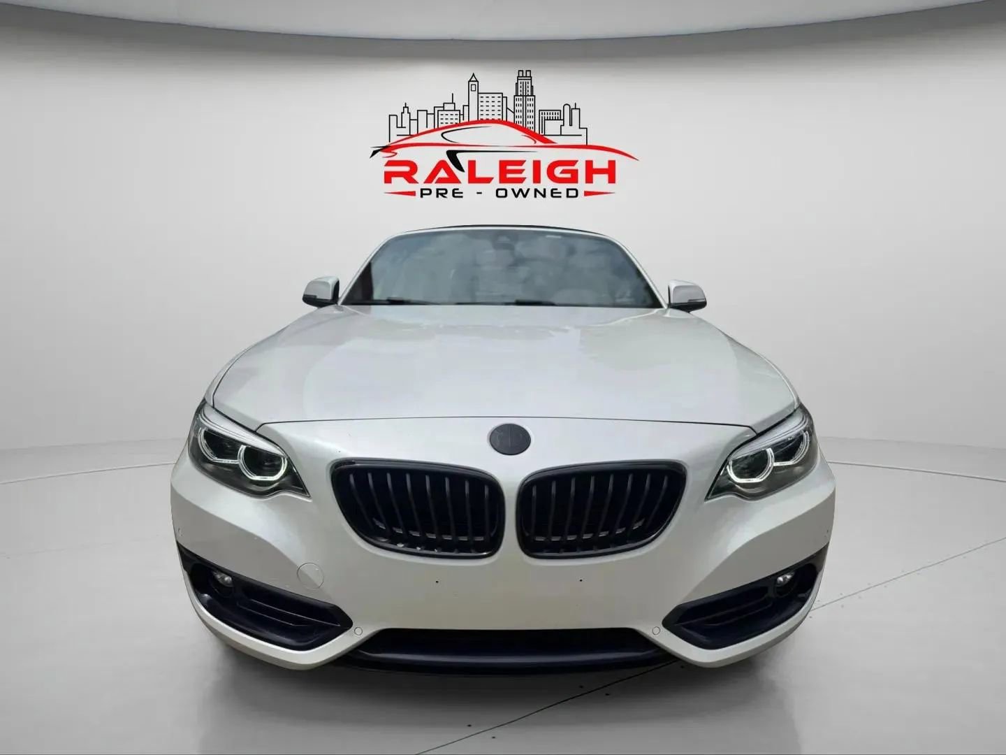Used 2020 BMW 230i xDrive Convertible w/ Premium Package image 6