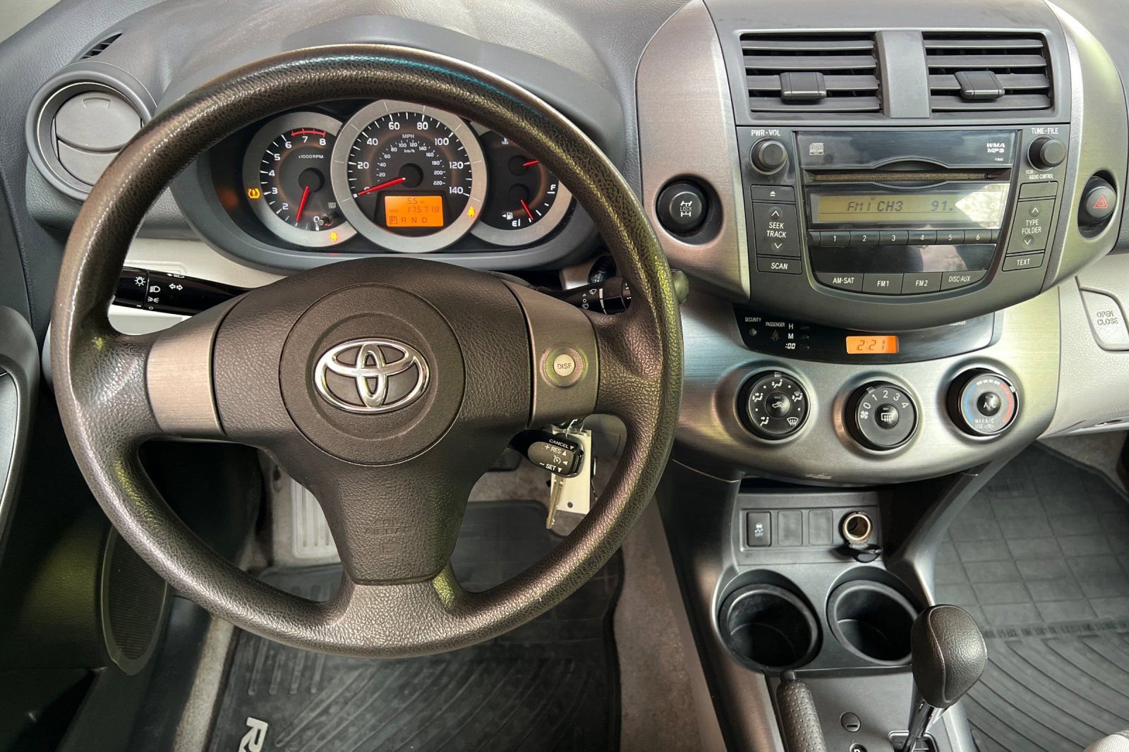 Used 2011 Toyota RAV4 4WD w/ Base L4 Extra Value Pkg image 19