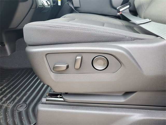 New 2026 Chevrolet Silverado 1500 Custom w/ LPO, Dark Essentials Package image 17