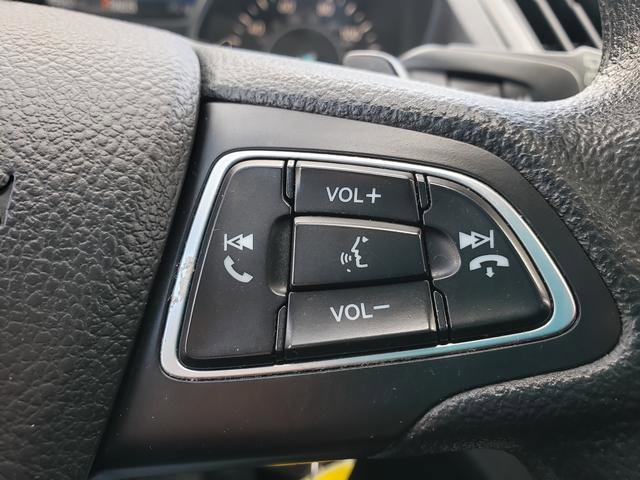 Used 2017 Ford Escape SE image 26