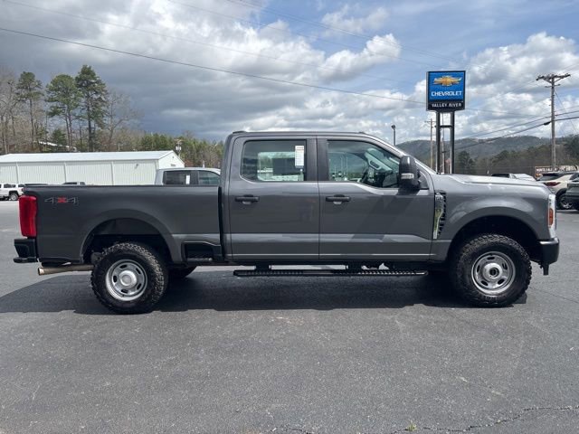 Used 2025 Ford F250 XL w/ XL Off-Road Package image 3
