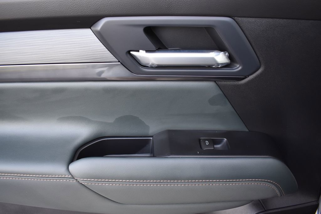 New 2026 GMC Terrain AT4 w/ Convenience Package III AWD/4WD image 12