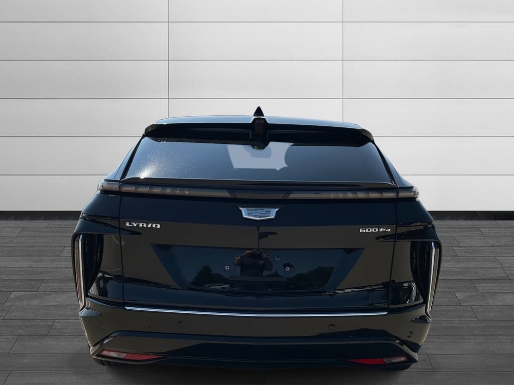 New 2026 Cadillac Lyriq Luxury AWD/4WD image 4