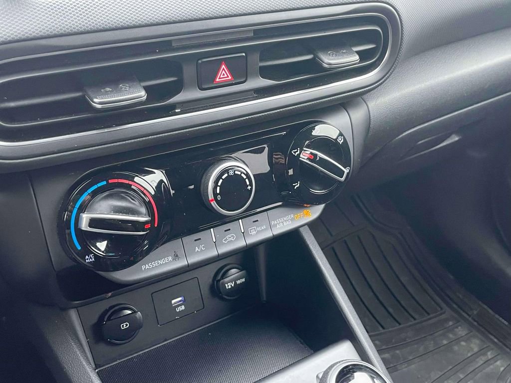 Used 2023 Hyundai Kona SEL image 28