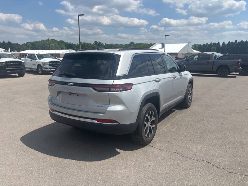 New 2025 Jeep Grand Cherokee Limited AWD/4WD image 3