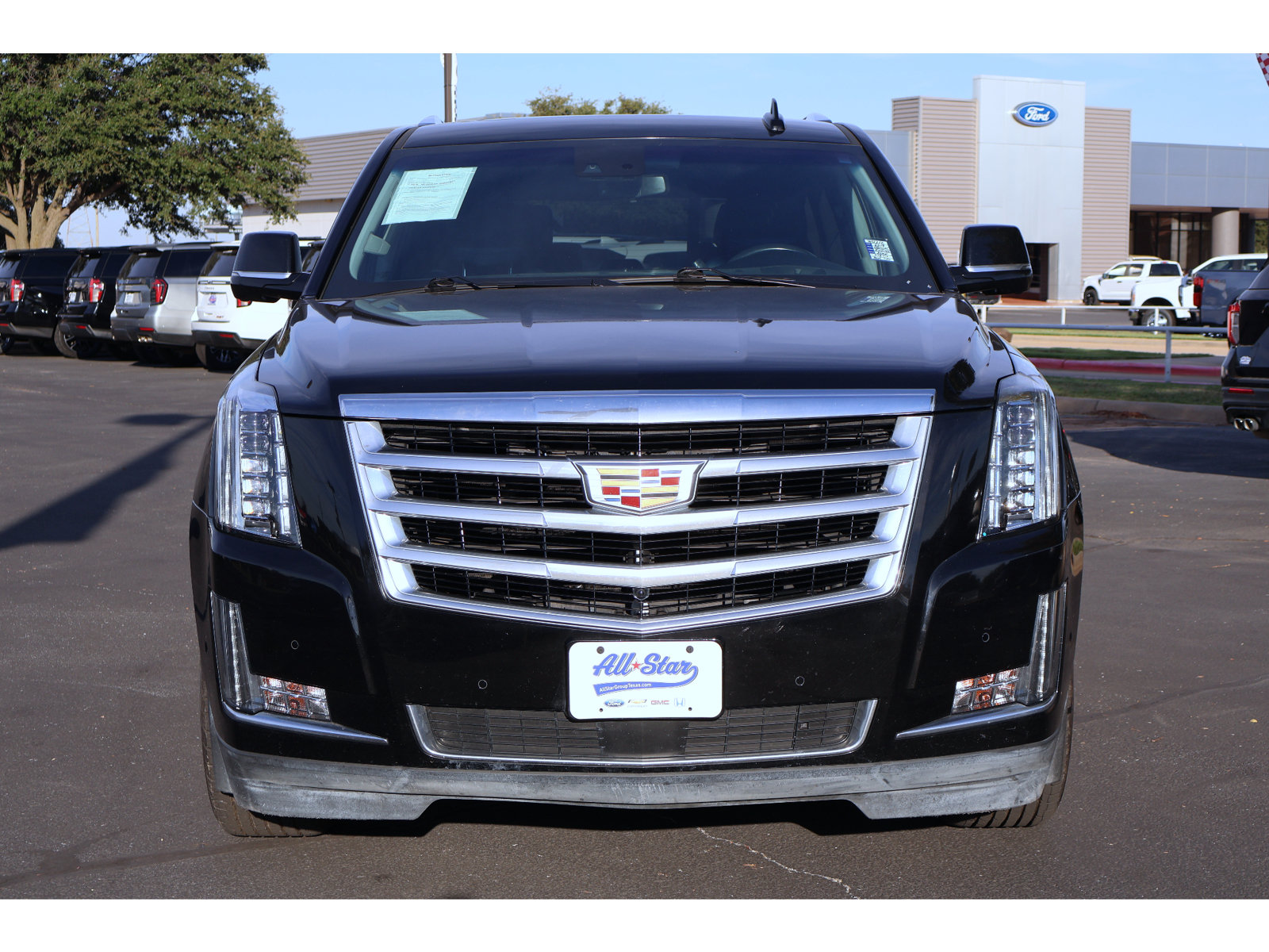 Used 2019 Cadillac Escalade Premium Luxury RWD image 11