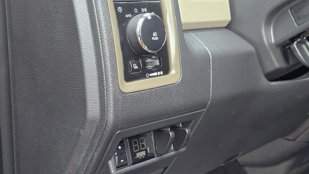 Used 2012 RAM 1500 Express w/ ST Popular Equipment Group AWD/4WD image 26