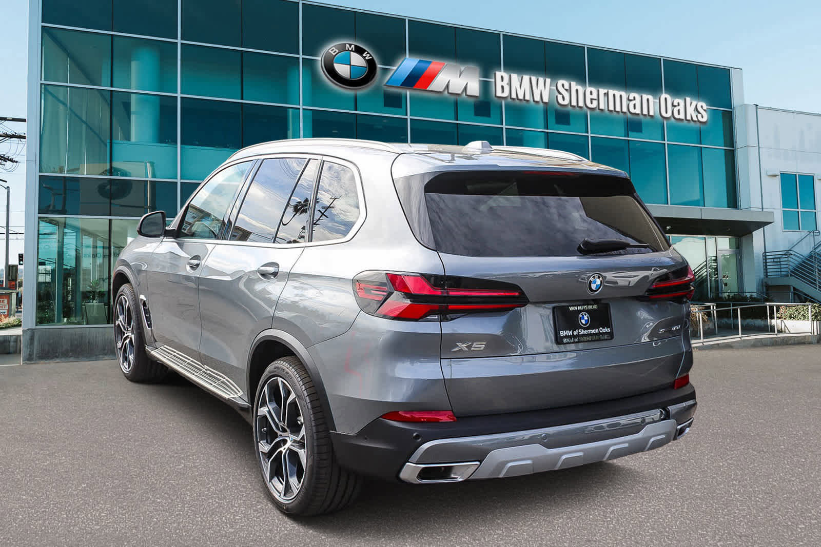 New 2026 BMW X5 sDrive40i w/ Premium Package RWD image 6