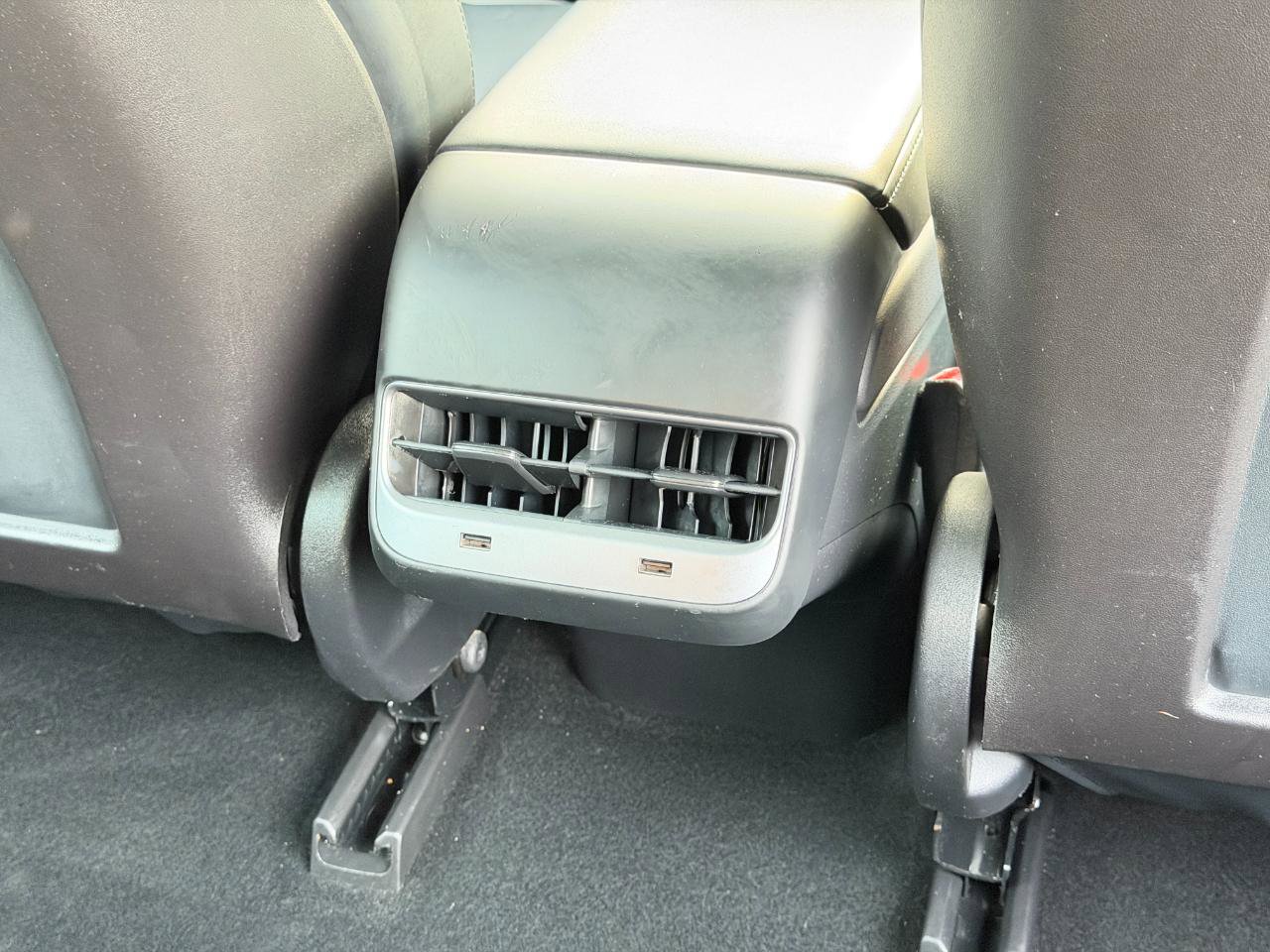 Used 2019 Tesla Model 3 Performance image 35