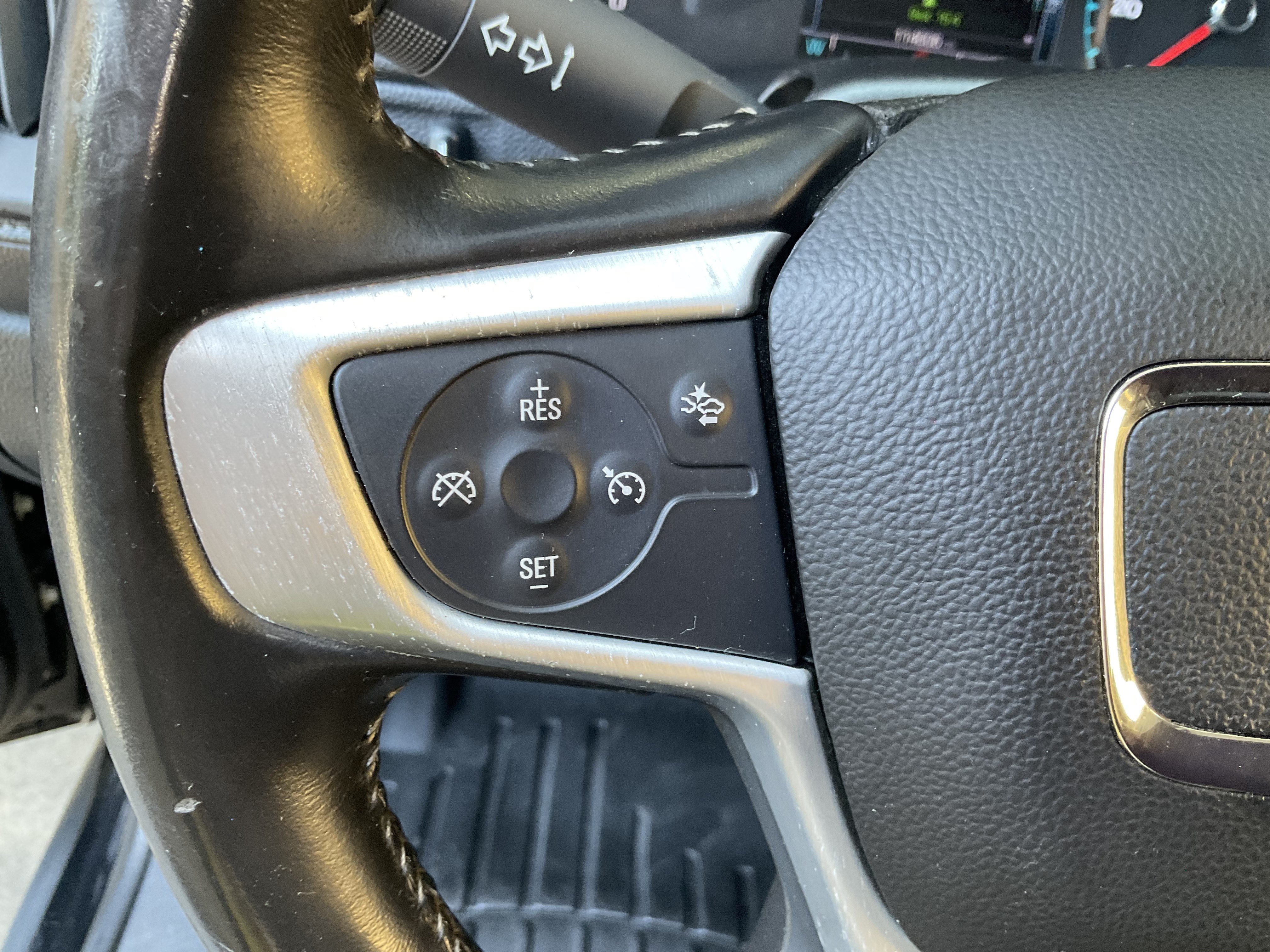Used 2017 GMC Canyon SLT w/ Driver Alert Package AWD/4WD image 31