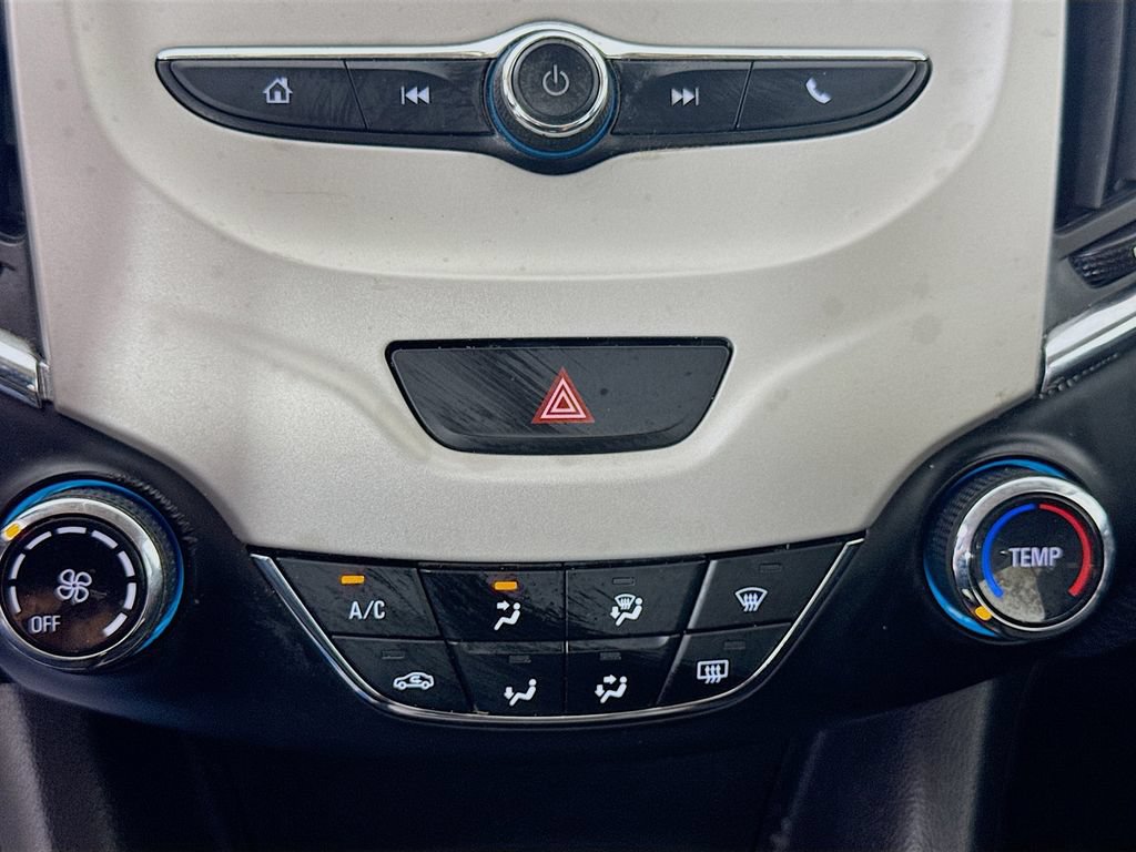 Used 2018 Chevrolet Cruze LS FWD image 17